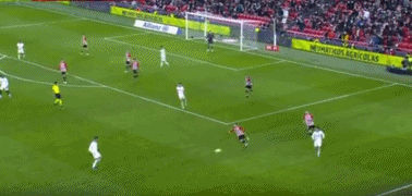 字母哥是现役为一队效力时间第三长的球员，仅次于库里和追梦