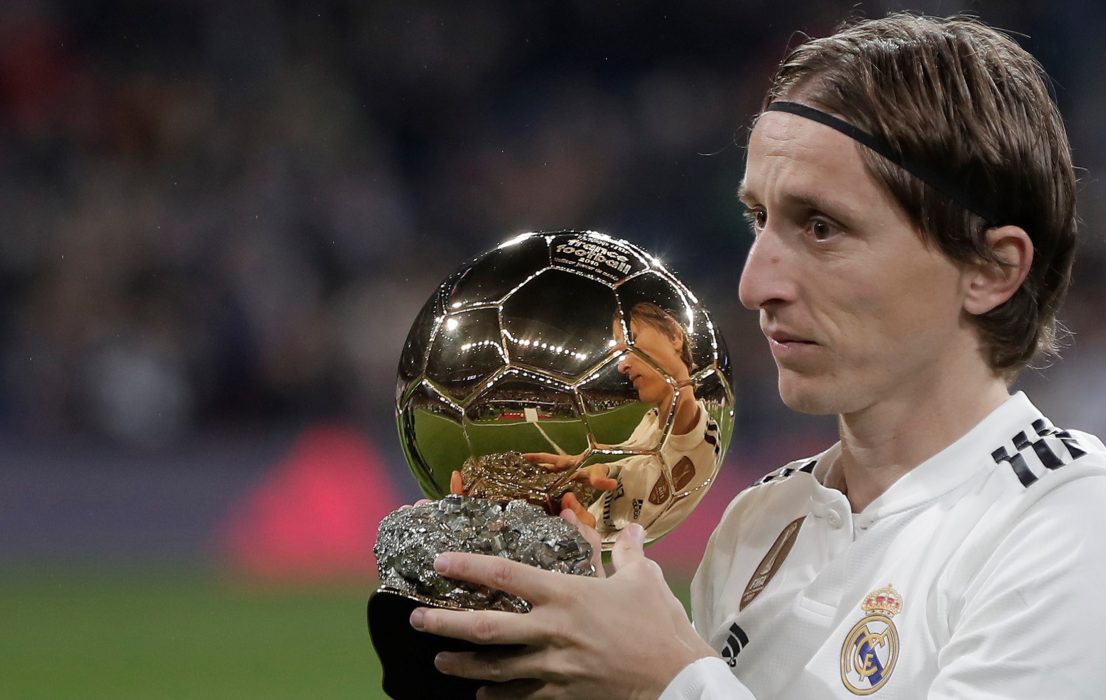 莫雷托：纽卡斯尔联近期向米兰打听了佳夫的情况