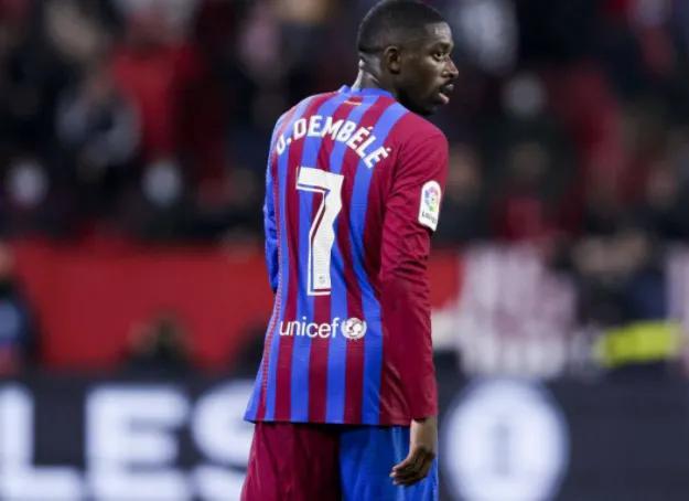 半场战报：弗赖堡2-0美因茨，格里福建功，库布勒破门