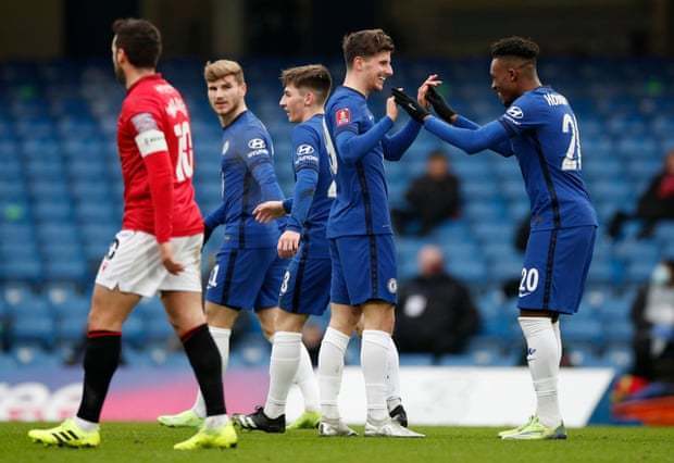 梅西专访将在周二发布，每体称梅西将透露他重返诺坎普的原因