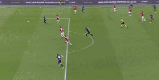 亚历山大三节12中10轻取33分，连续95场拿到20+